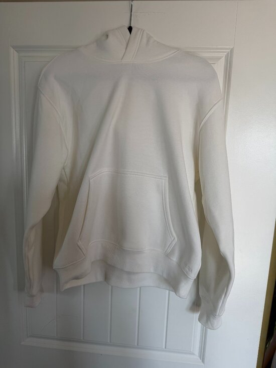 Tops - Aritzia TNA Cozy Fleece Perfect Hoodie White Size M – Worn Once